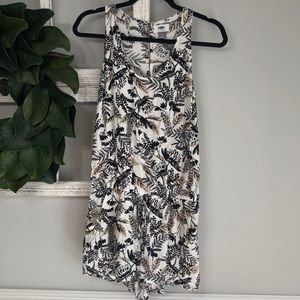Old Navy Floral Romper Size Small